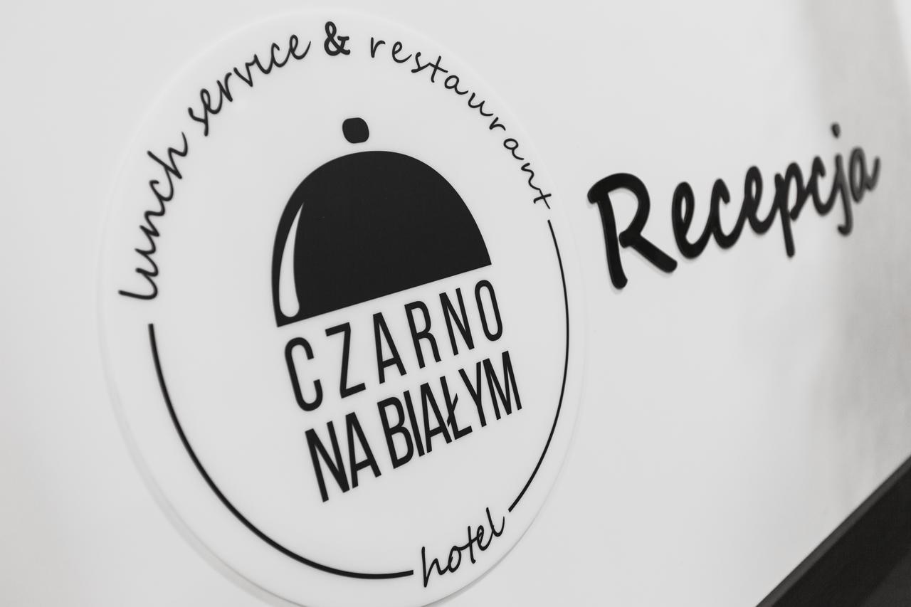 Czarno Na Bialym Hotel Cracovia Exterior foto