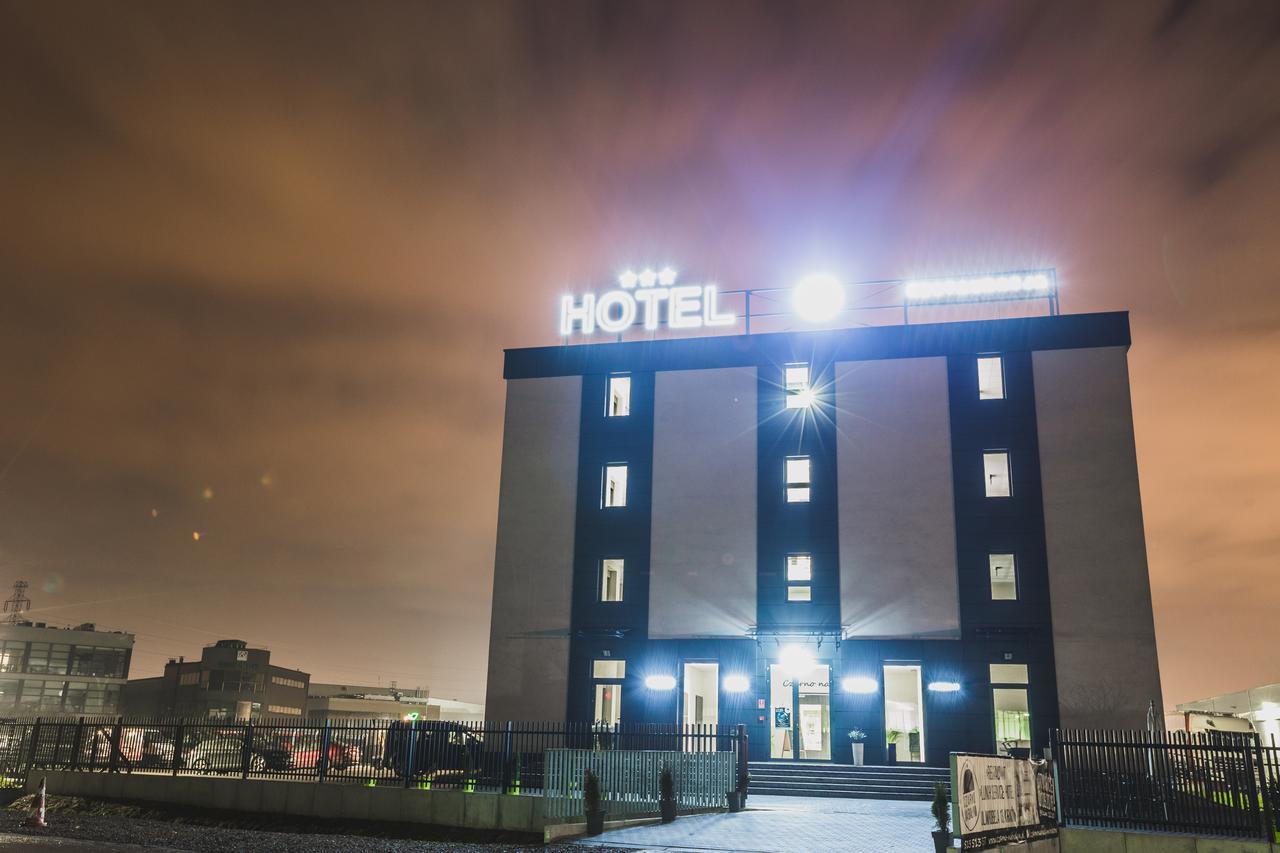 Czarno Na Bialym Hotel Cracovia Exterior foto
